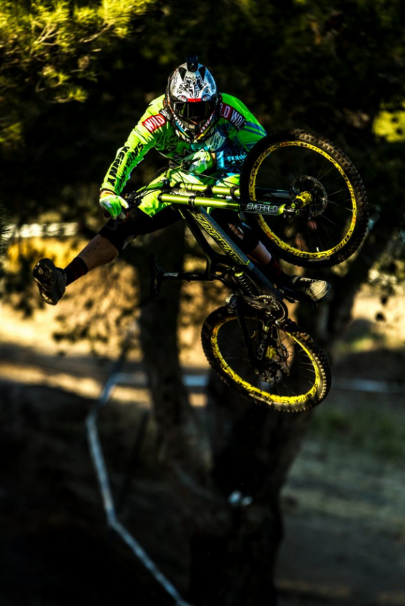 cedrci_gracia_dvo_emerald_sea_otter_downhill_table