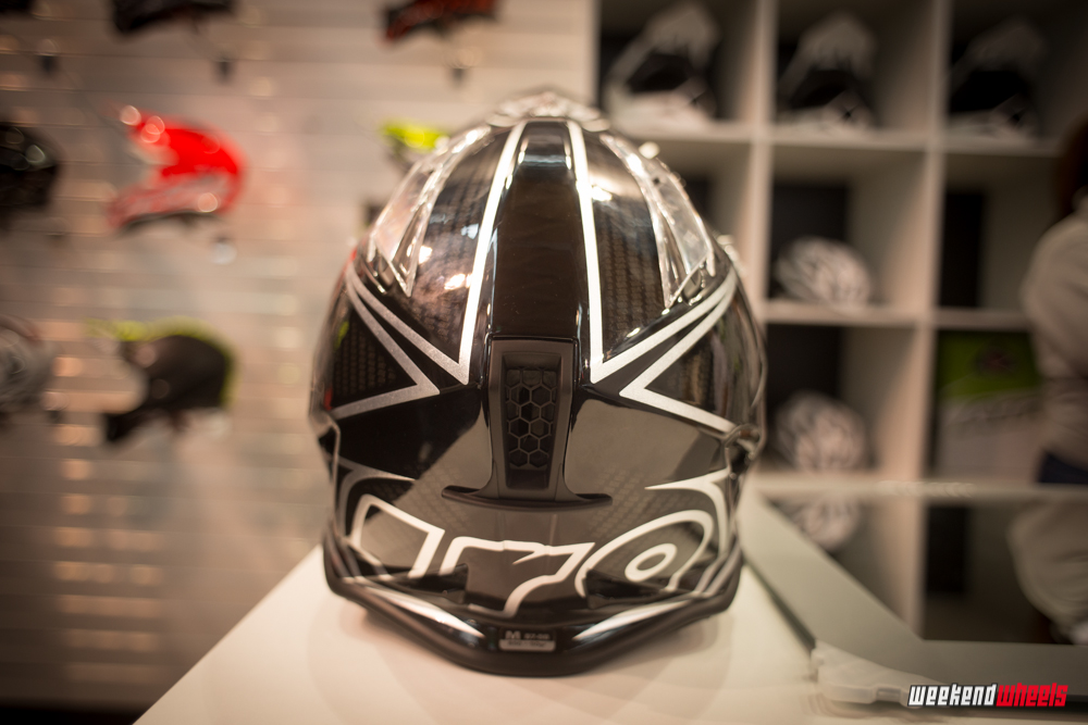 eurobike_2013_airoh_fighter_carbon_7