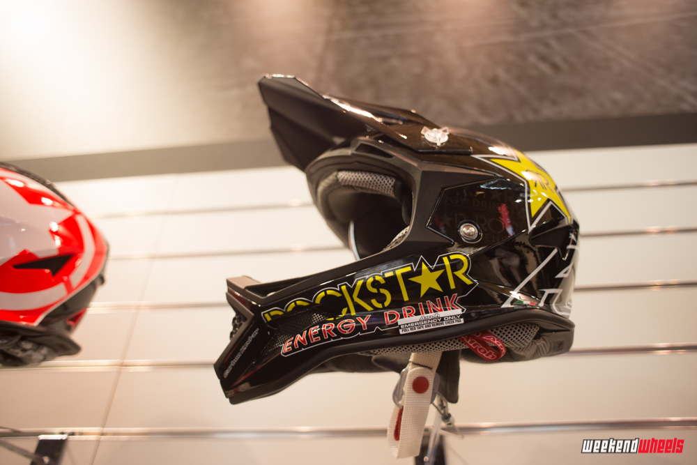 eurobike_2013_airoh_fighter_rockstar